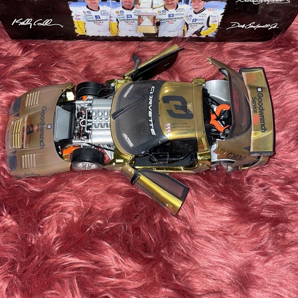NWT! Dale Earnhardt, Dale Jr, Andy Pilgrim, Kelly Collins Ra… - Picture 2 of 3